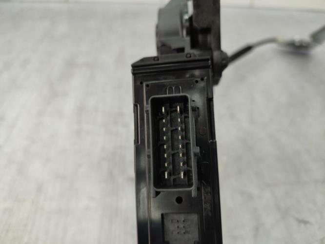 Leve vitre electrique avant gauche PEUGEOT 307 PHASE 1 BREAK Diesel