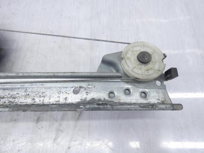 Leve vitre electrique avant gauche PEUGEOT 107 PHASE 1 Essence