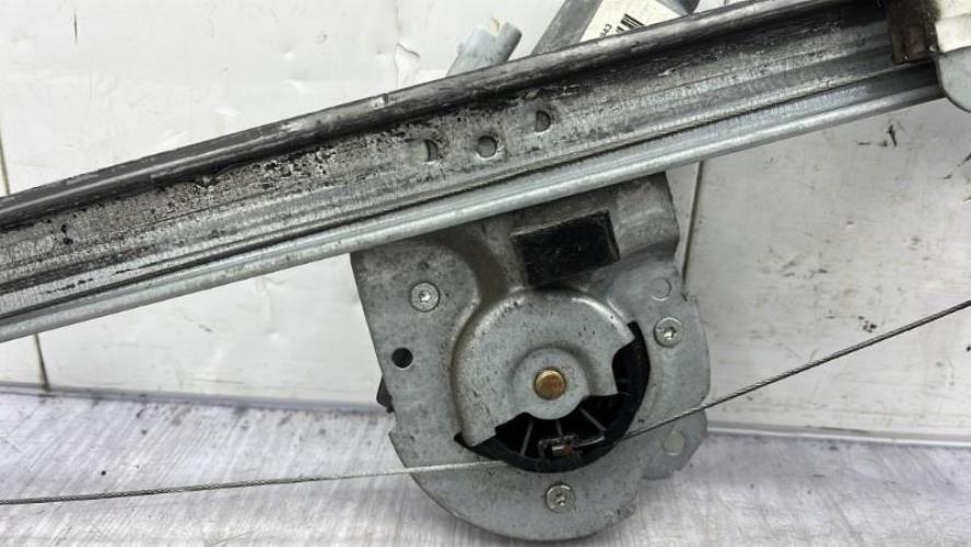 Leve vitre electrique avant gauche PEUGEOT 107 PHASE 1 Essence