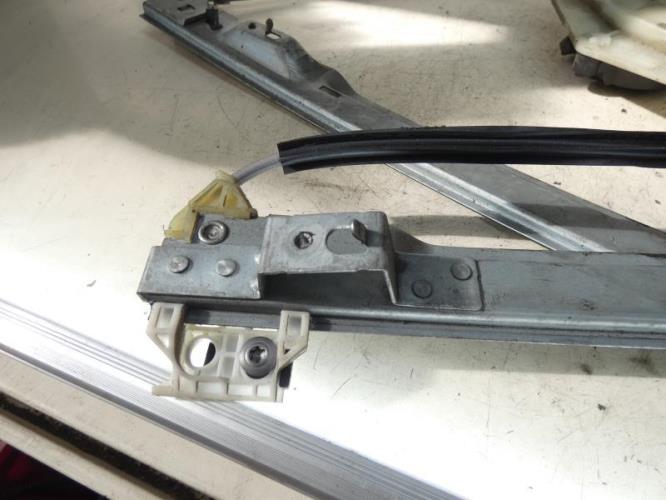 Leve vitre electrique avant gauche CITROEN C4 PICASSO 1