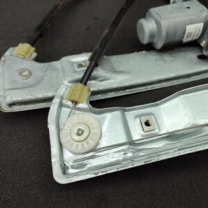 Leve vitre electrique avant gauche CITROEN DS3 CABRIOLET PHASE 1 Diesel
