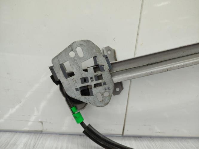 Leve vitre electrique avant gauche FORD ESCORT 6 Diesel