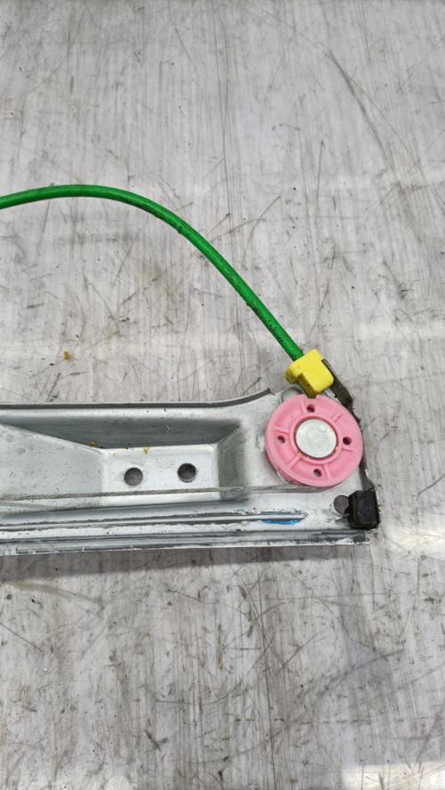 Leve vitre electrique avant gauche OPEL CORSA D PHASE 1 Essence