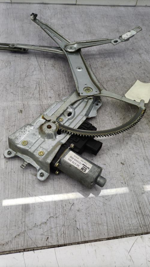 Leve vitre electrique avant gauche OPEL ZAFIRA A PHASE 1 Diesel