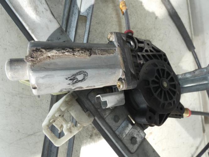 Leve vitre electrique avant gauche PEUGEOT