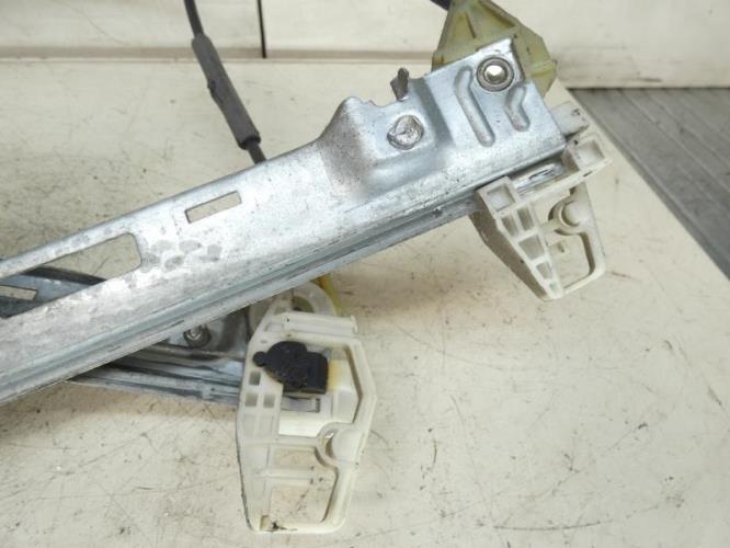 Leve vitre electrique avant gauche PEUGEOT