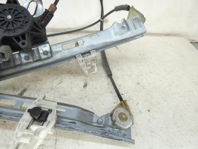 Leve vitre electrique avant gauche PEUGEOT 206