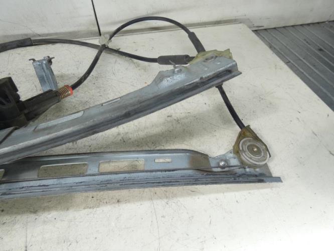 Leve vitre electrique avant gauche PEUGEOT 206