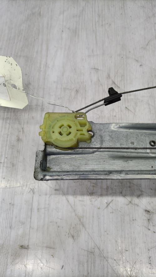 Leve vitre electrique avant gauche PEUGEOT 207 PHASE 2 Diesel