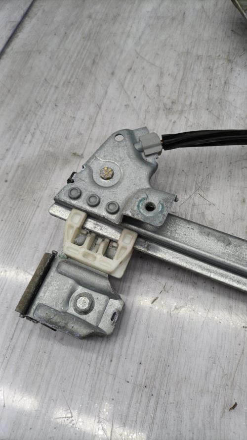 Leve vitre electrique avant gauche ROVER 75 PHASE 1 Diesel