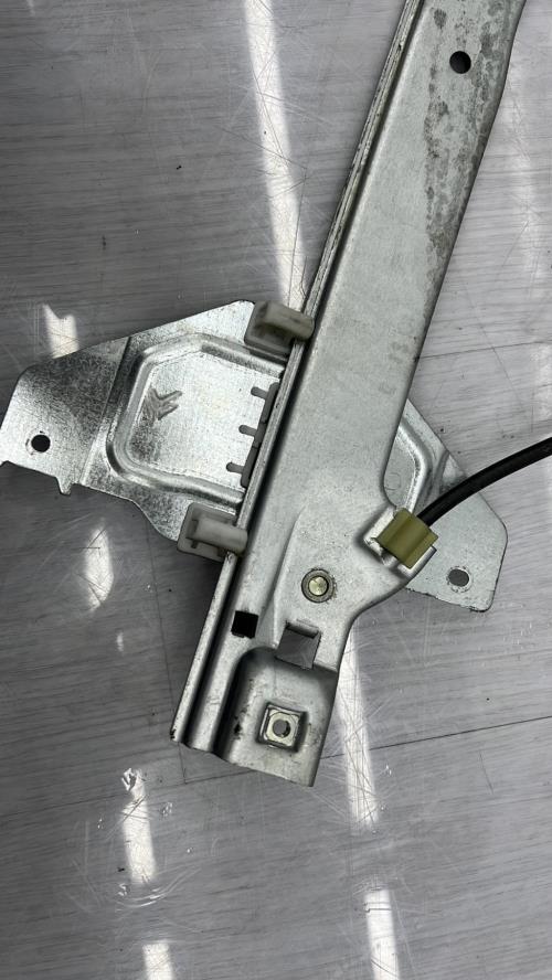 Leve vitre mecanique arriere droit CITROEN C3 2 PHASE 1 Diesel