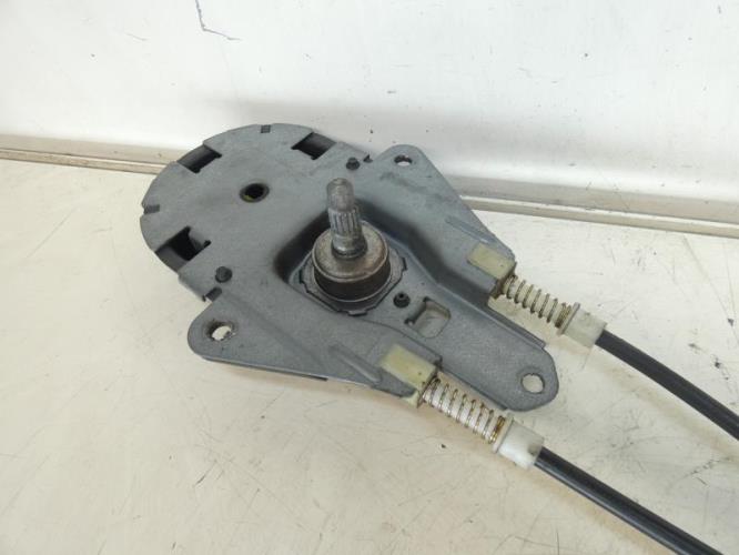 Leve vitre mecanique arriere droit PEUGEOT 806