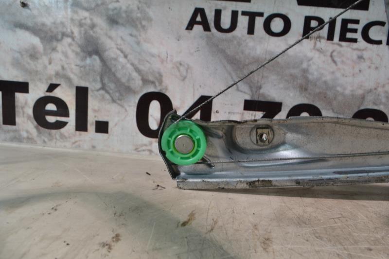 Leve vitre mecanique arriere droit RENAULT CLIO 2 PHASE 2