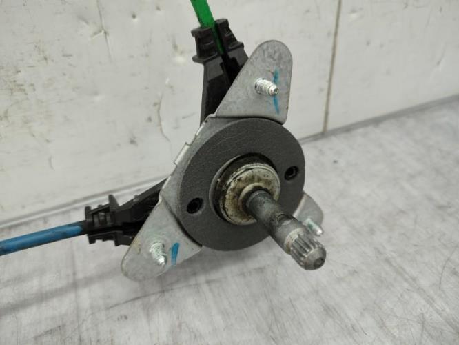 Leve vitre mecanique arriere droit PEUGEOT 208 1 PHASE 2 Diesel