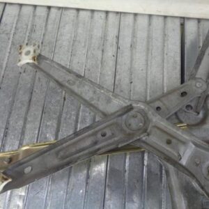 Leve vitre mecanique arriere droit BMW SERIE 5 E34 Diesel