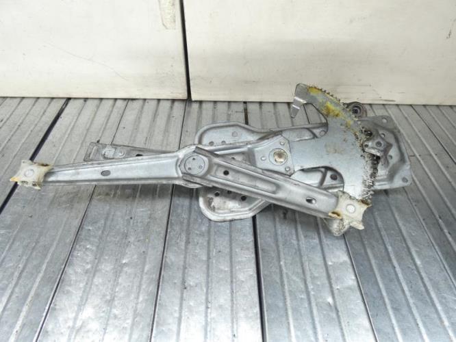 Leve vitre mecanique arriere droit BMW SERIE 5 E34 Diesel