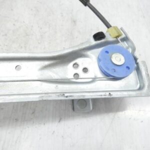 Leve vitre mecanique arriere droit RENAULT MEGANE 3 PHASE 1 Diesel