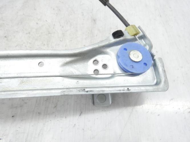 Leve vitre mecanique arriere droit RENAULT MEGANE 3 PHASE 1 Diesel