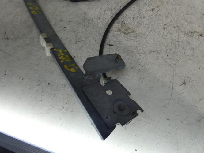 Leve vitre mecanique arriere gauche PEUGEOT