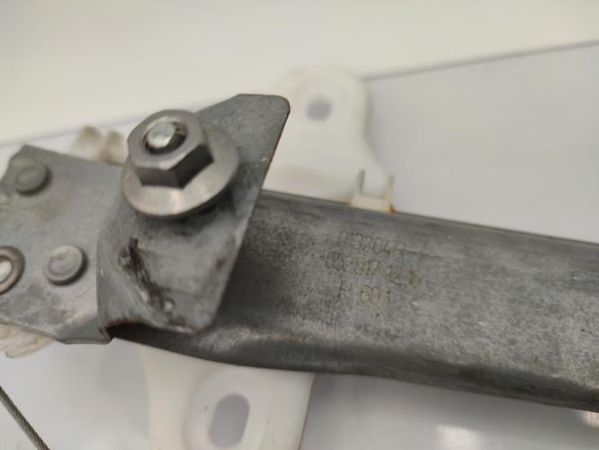 Leve vitre mecanique arriere gauche RENAULT CLIO 4 PHASE 2