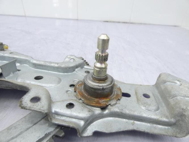 Leve vitre mecanique arriere gauche PEUGEOT 205 PHASE 2 Diesel