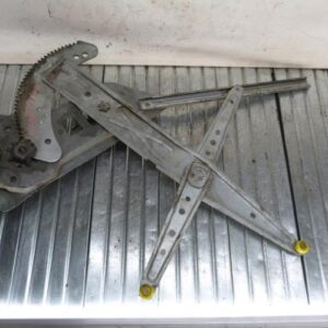 Leve vitre mecanique avant droit RENAULT KANGOO 1 PHASE 1 Diesel