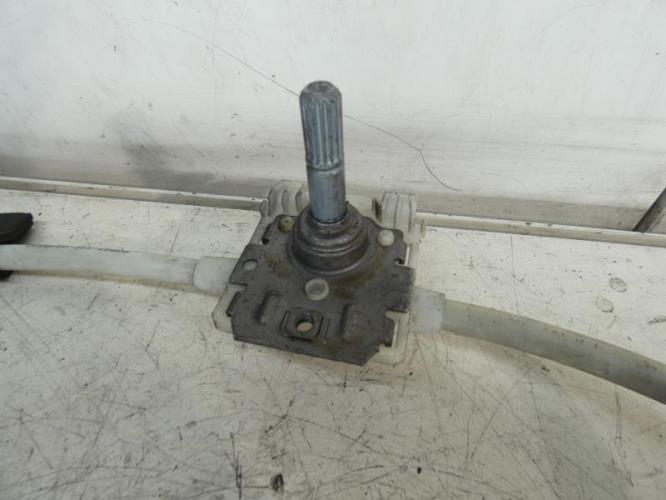 Leve vitre mecanique avant gauche RENAULT