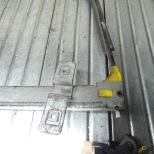 Leve vitre mecanique avant gauche VOLKSWAGEN GOLF 2 Diesel