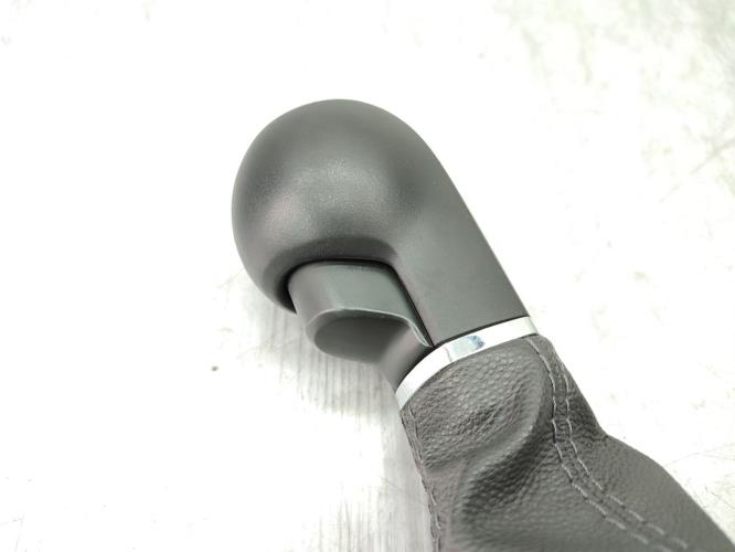 Levier de vitesses OPEL CORSA D PHASE 2 Diesel