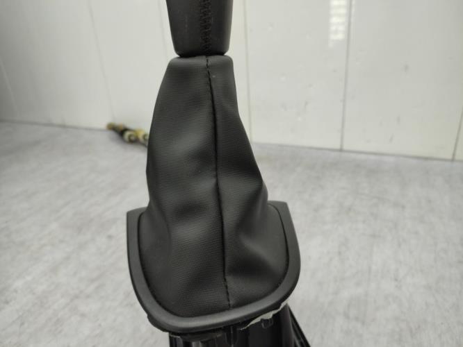 Levier de vitesses RENAULT CLIO 4 PHASE 1 Diesel