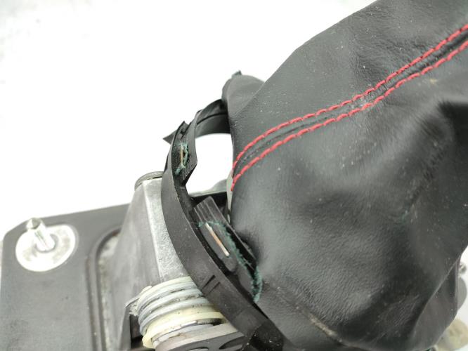 Levier de vitesses SKODA FABIA 2 PHASE 2 Essence