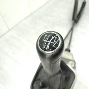 Levier de vitesses VOLKSWAGEN POLO 5 PHASE 1 Essence