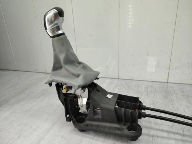 Levier de vitesses PEUGEOT 208 1 PHASE 1 Essence