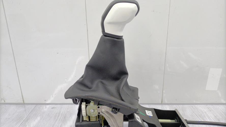 Levier de vitesses PEUGEOT 208 1 PHASE 2 Essence