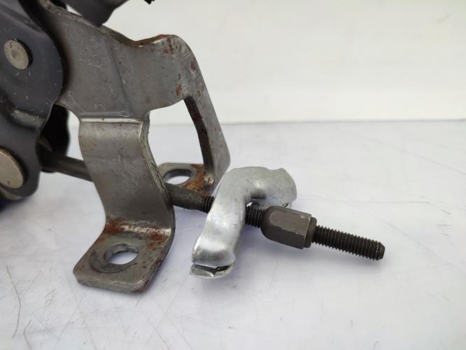 Levier frein à main VOLKSWAGEN GOLF 4 Essence