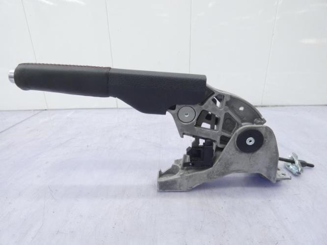 Levier frein à main VOLKSWAGEN GOLF 6 Essence