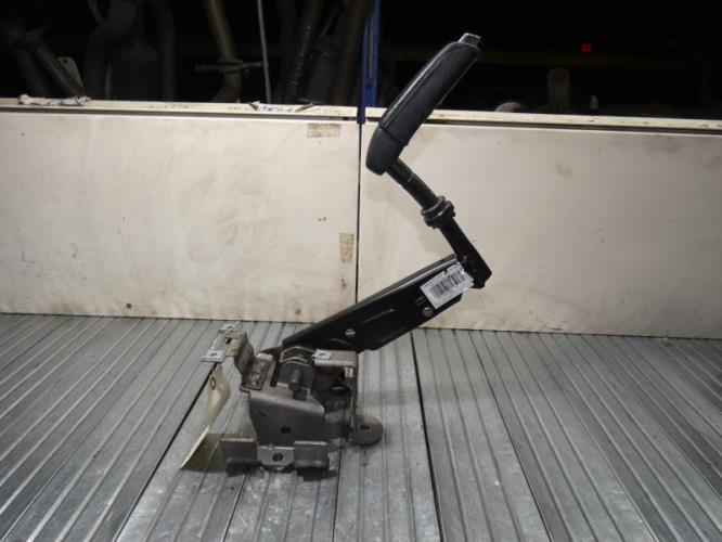 Levier frein à main PEUGEOT 308 1 PHASE 1 Diesel