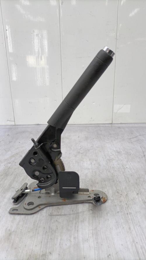 Levier frein à main PEUGEOT 208 1 PHASE 1 Diesel