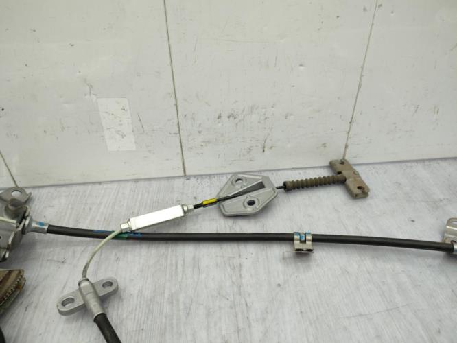 Levier frein à main TOYOTA PRIUS 2 Essence/Hybride