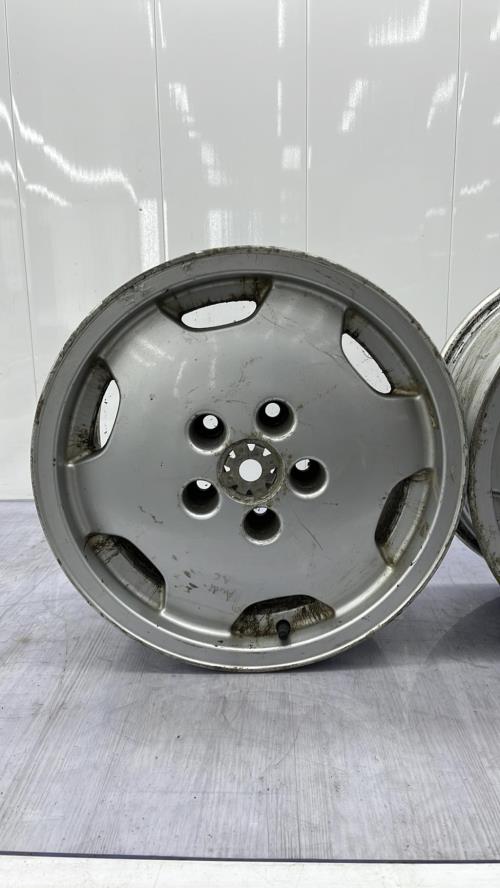 Jeu de 4 jantes  AUDI