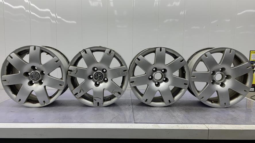 Jeu de 4 jantes  VOLKSWAGEN PASSAT 4 PHASE 2 BREAK Diesel