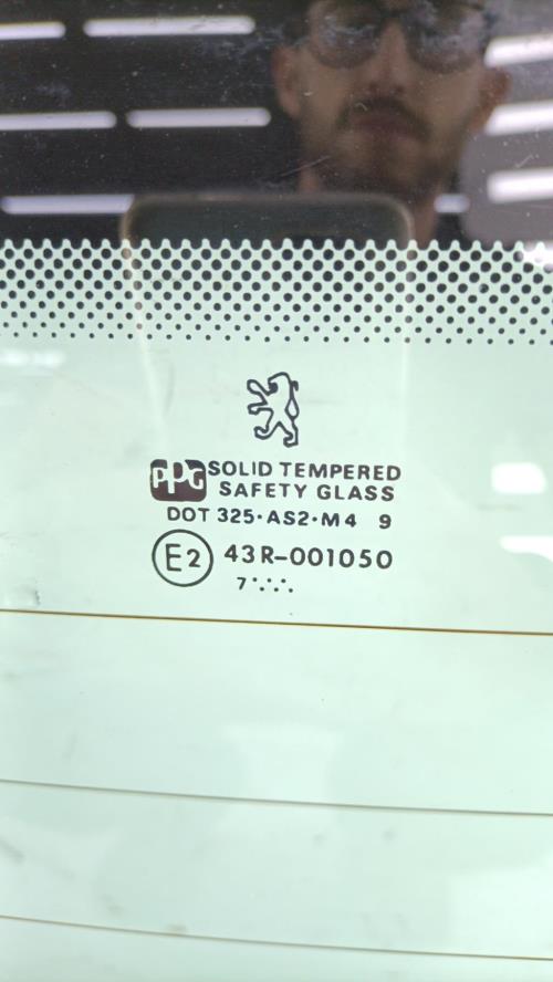 Lunette arriere PEUGEOT 406 PHASE 1 BREAK Diesel