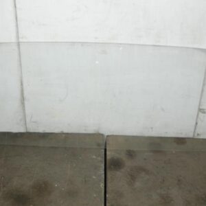 Lunette arriere PEUGEOT 104 Essence