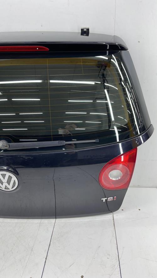 Malle/Hayon arriere VOLKSWAGEN GOLF 5 Essence
