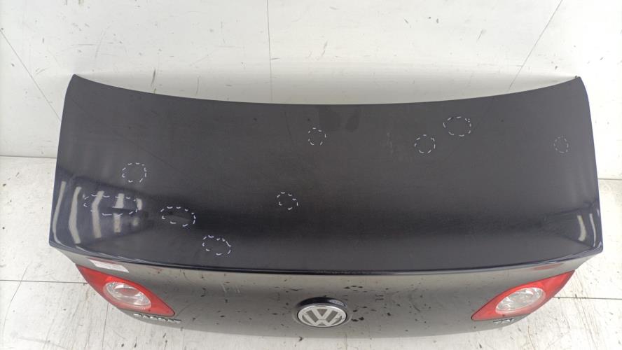 Malle/Hayon arriere VOLKSWAGEN PASSAT 5 Diesel