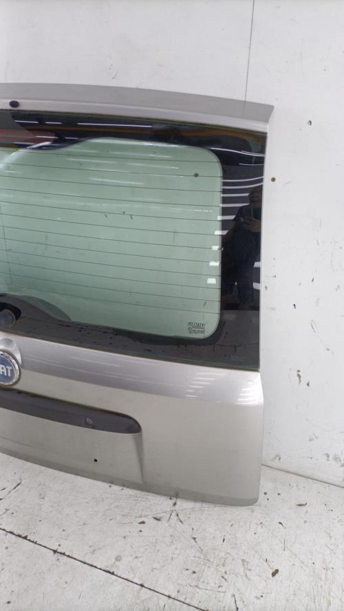 Malle/Hayon arriere FIAT PANDA 2 PHASE 1 Essence