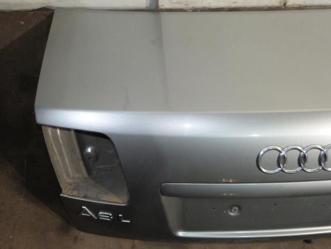 Malle/Hayon arriere AUDI A8 2 PHASE 1 Essence