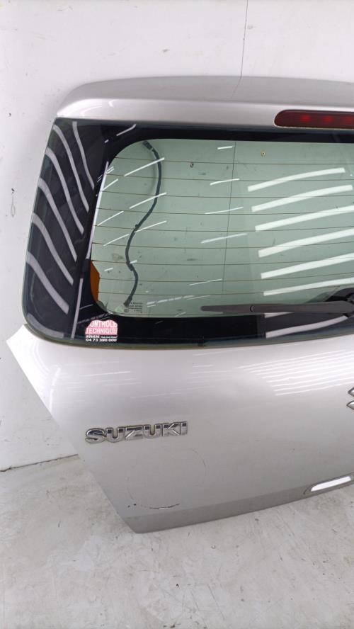 Malle/Hayon arriere SUZUKI SWIFT 3 Diesel