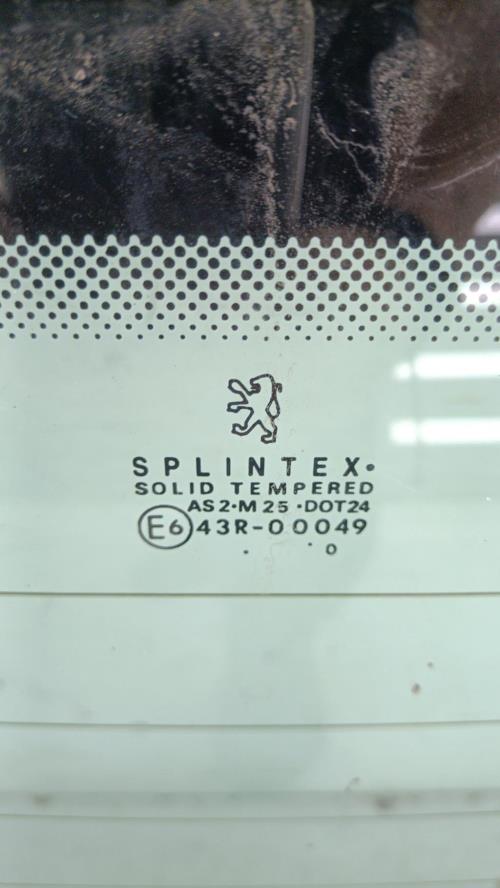 Lunette arriere PEUGEOT 406 PHASE 2 BREAK Diesel