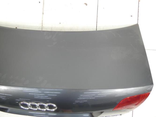 Malle/Hayon arriere AUDI A4 2 PHASE 1 Diesel